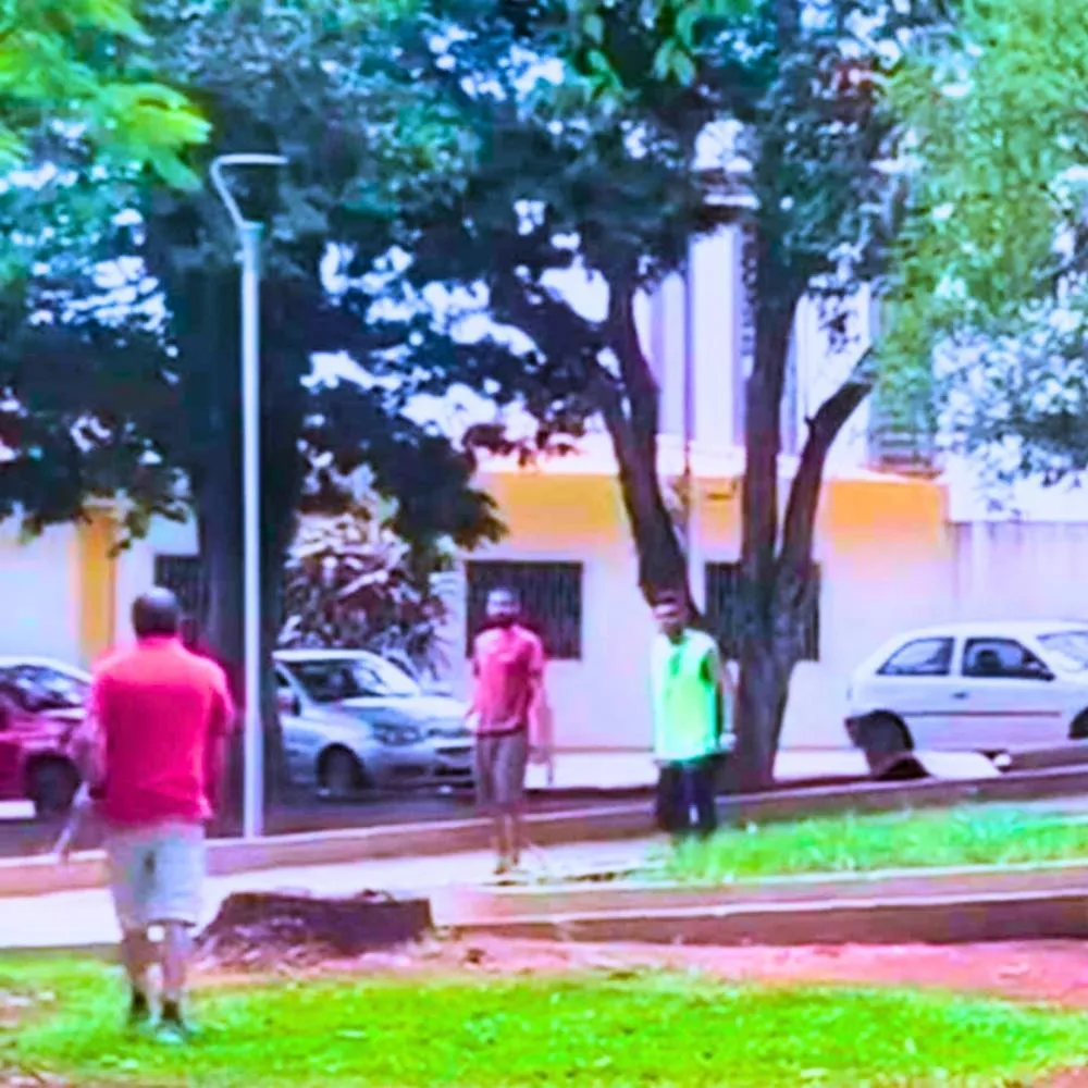 Confusão e pedradas em Wenceslau Braz viralizam nas redes sociais