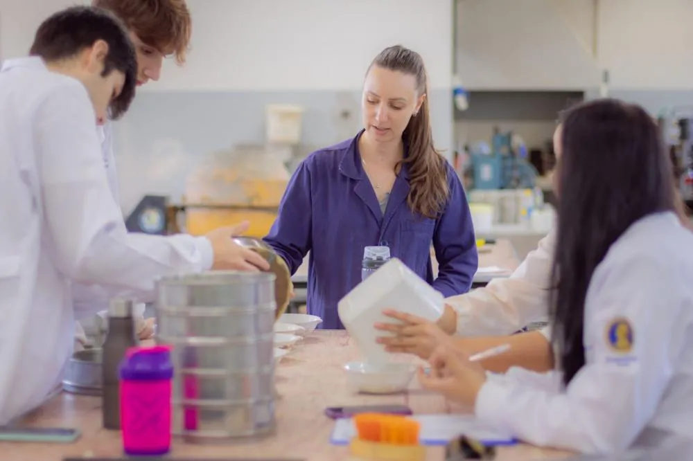 Paraná tem mais de 20% da população com ensino superior