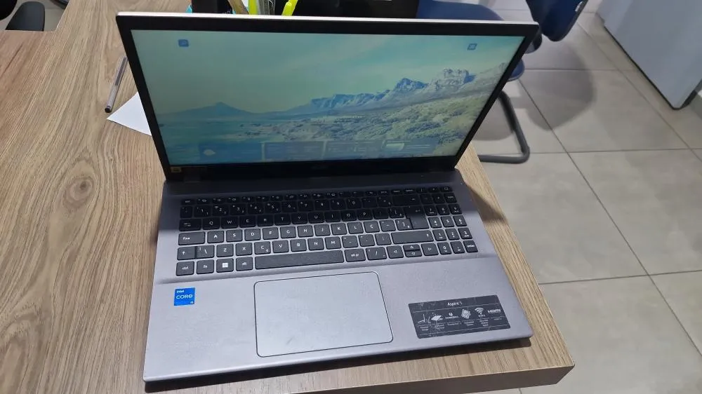 Polícia Militar prende três homens e recupera notebook furtado em São José da Boa Vista