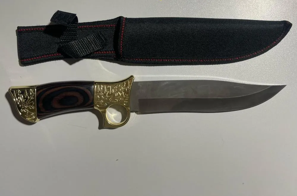 Homem é preso com faca e confessa que iria matar duas pessoas