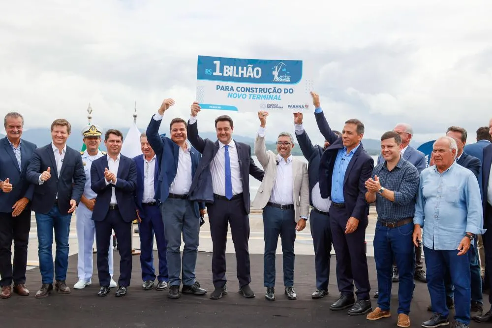 Governador anuncia R$ 1 bi em investimento no aniversário de 90 anos do Porto de Paranaguá