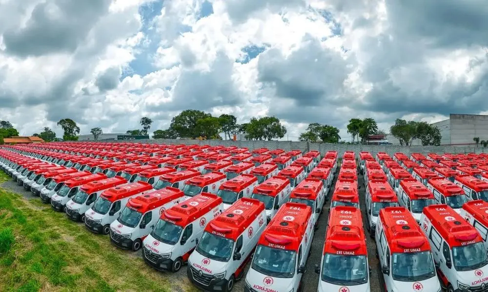 Jaguariaíva recebe nova ambulância do SAMU
