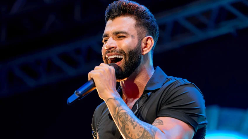 Gusttavo Lima é processado por vazar número de celular de um homem na música “Bloqueado”