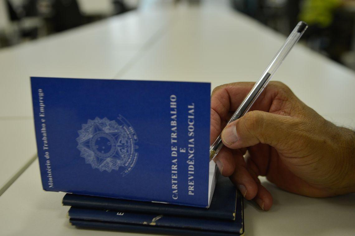 Novo período para saque do abono salarial 2016 começa na quinta