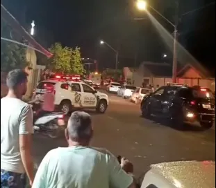 Avó e neta são encontradas mortas ao lado de mensagem escrita com sangue