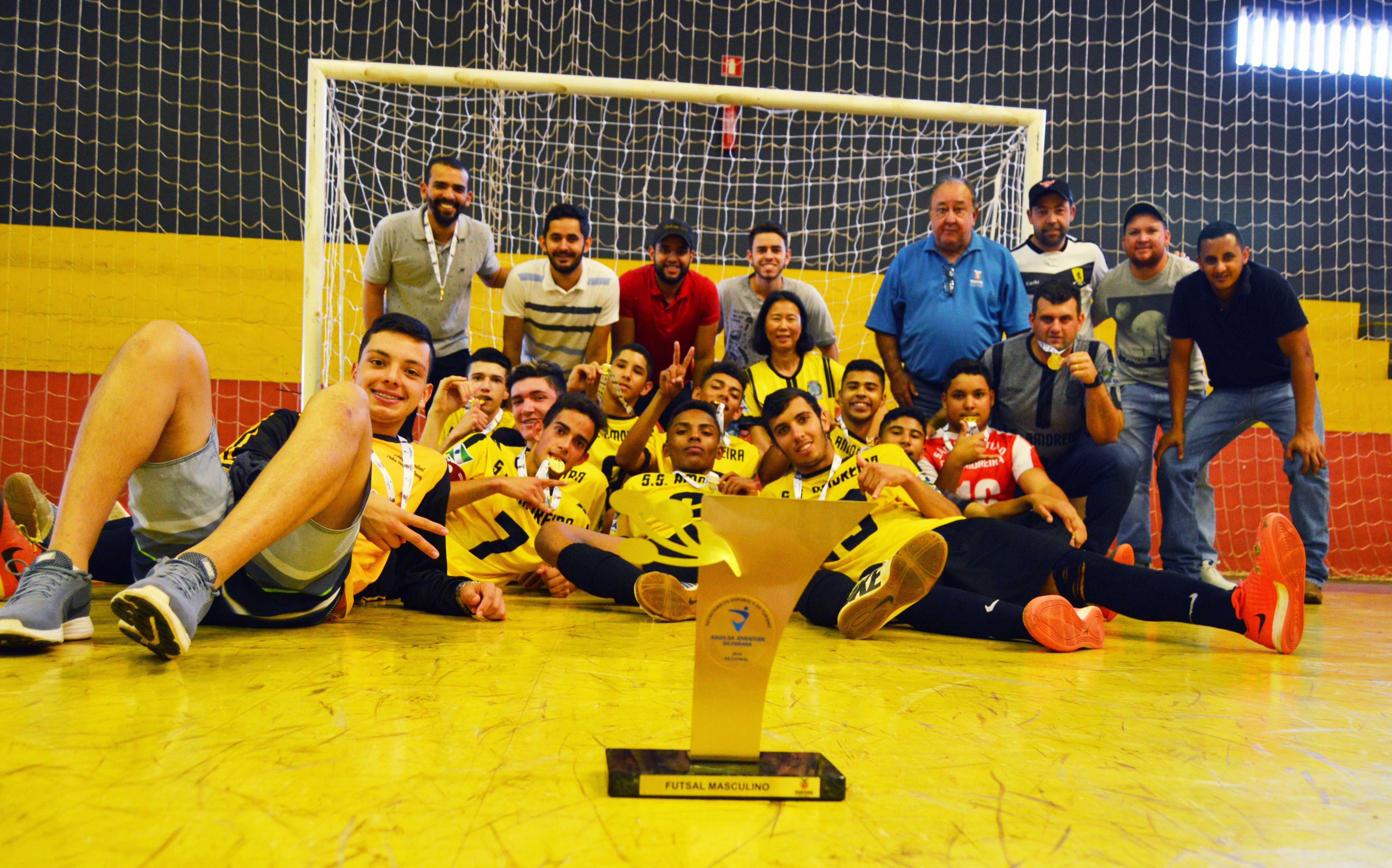 Futebol e futsal masculino revelaram últimos campeões da fase regional