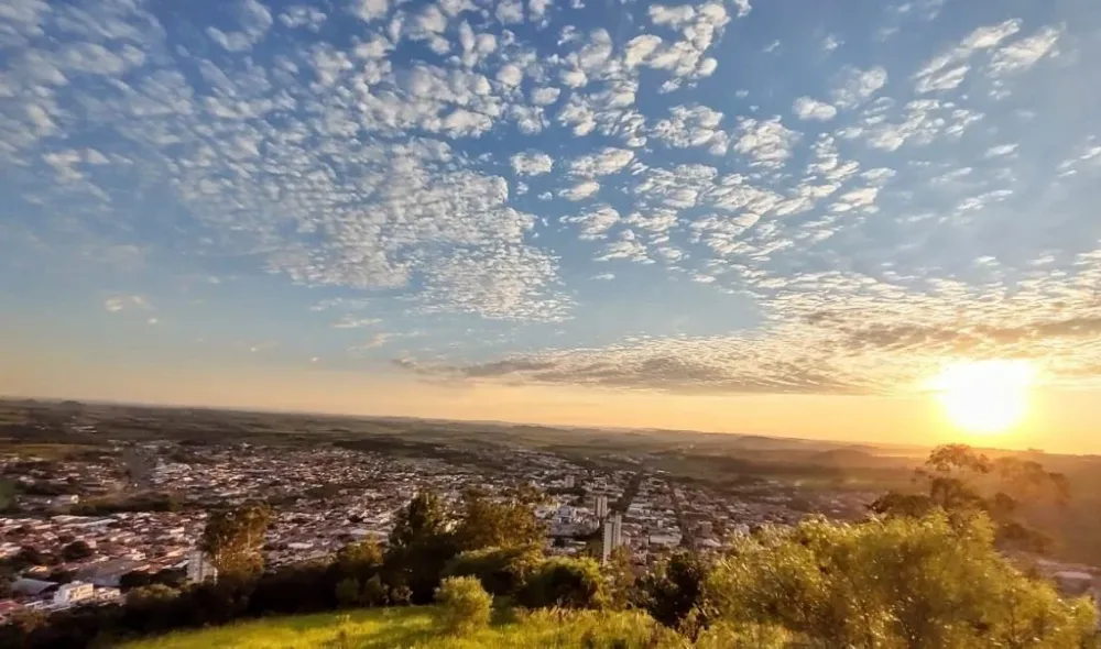 Semana terá temperaturas médias no Norte Pioneiro; previsões não apontam chuvas na região