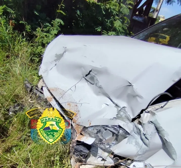 Gol com placas de Wenceslau Braz se envolve em acidente em Salto do Itararé
