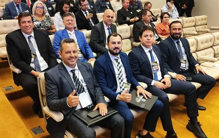 Prefeitos do Norte Pioneiro viajam à Brasília em busca de recursos e investimentos