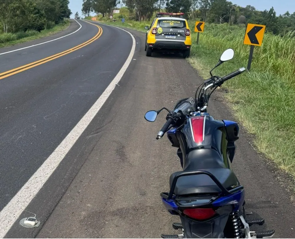 Mulher é presa com moto furtada na PR092 em Wenceslau Braz