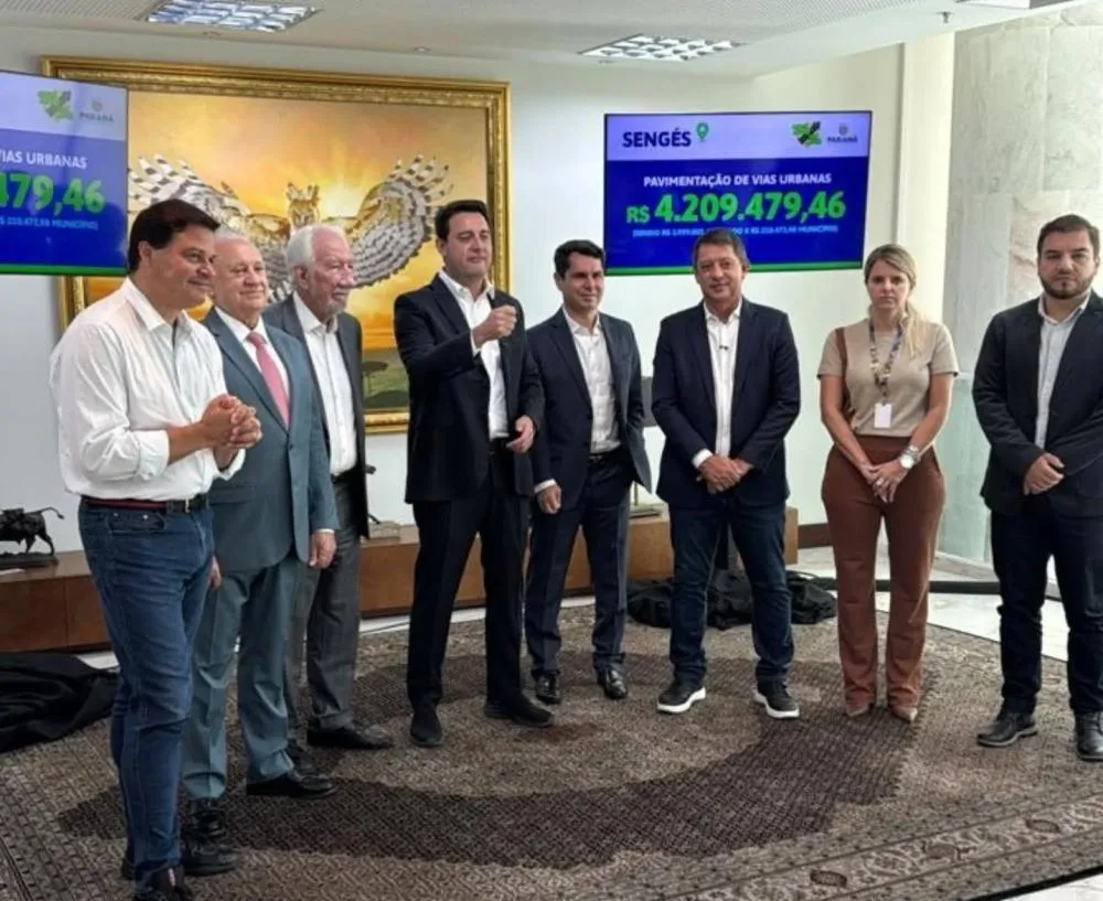 Ratinho Junior recebe prefeito Gerson Nunes e vice Motta Ribeiro para assinatura de novo convênio de mais de R$ 4 milhões para Sengés