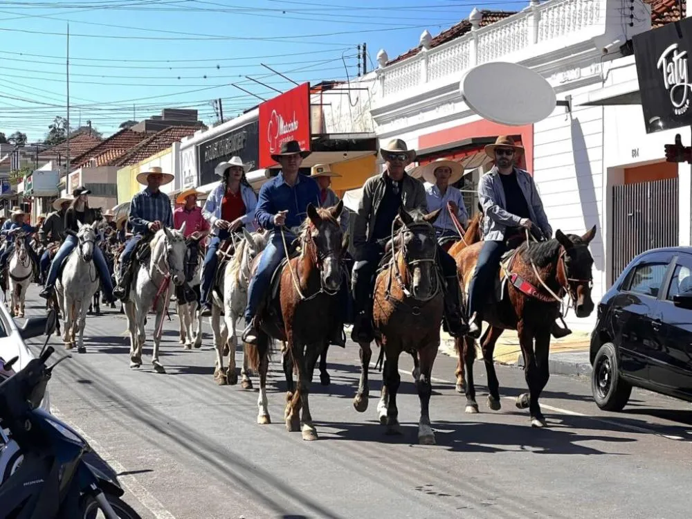 Ribeirão Claro divulga data da tradicional Cavalgada Ecológica dos Três Corações