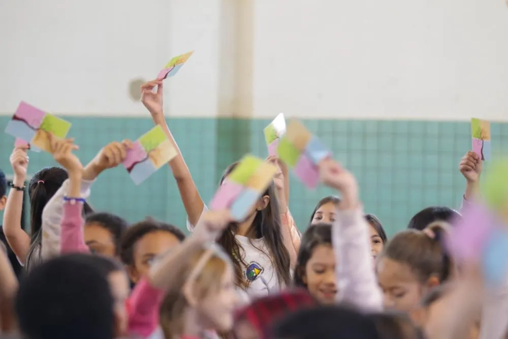 Itaipu e Itaipu Parquetec abrem agenda ambiental em escolas de Foz do Iguaçu