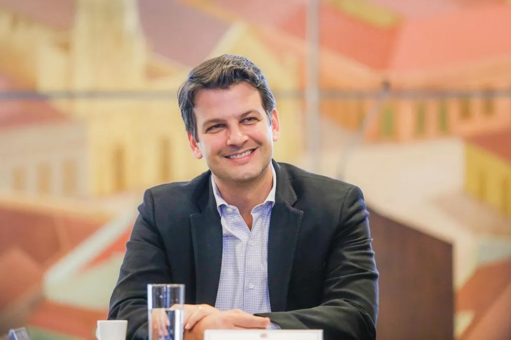Gestão Eduardo Pimentel é aprovada por 81% dos curitibanos 