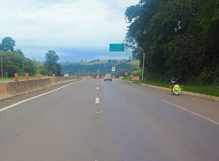 Cachorro na rodovia causa acidente e deixa dois feridos na PR-092