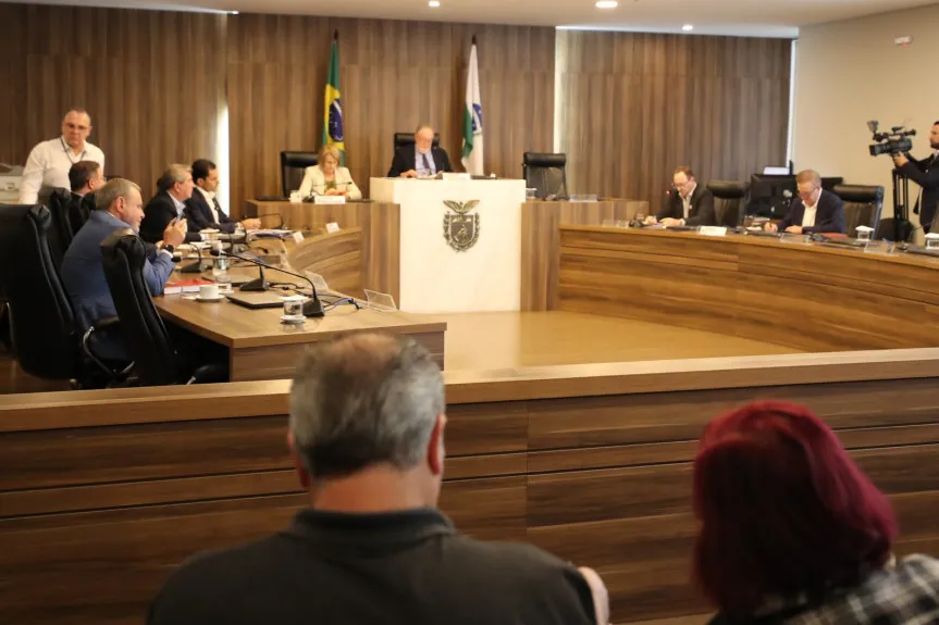 Assembleia Legislativa discute eficácia e obrigatoriedade da vacinação infantil contra a Covid