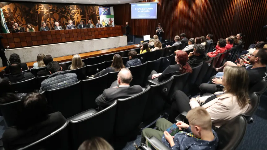 Audiência pública destaca importância das igrejas como pontes de inclusão e acolhimento 