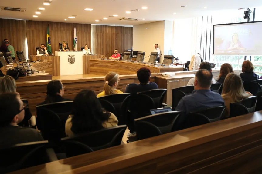 Deputados debatem a inserção de pessoas com autismo no mercado de trabalho