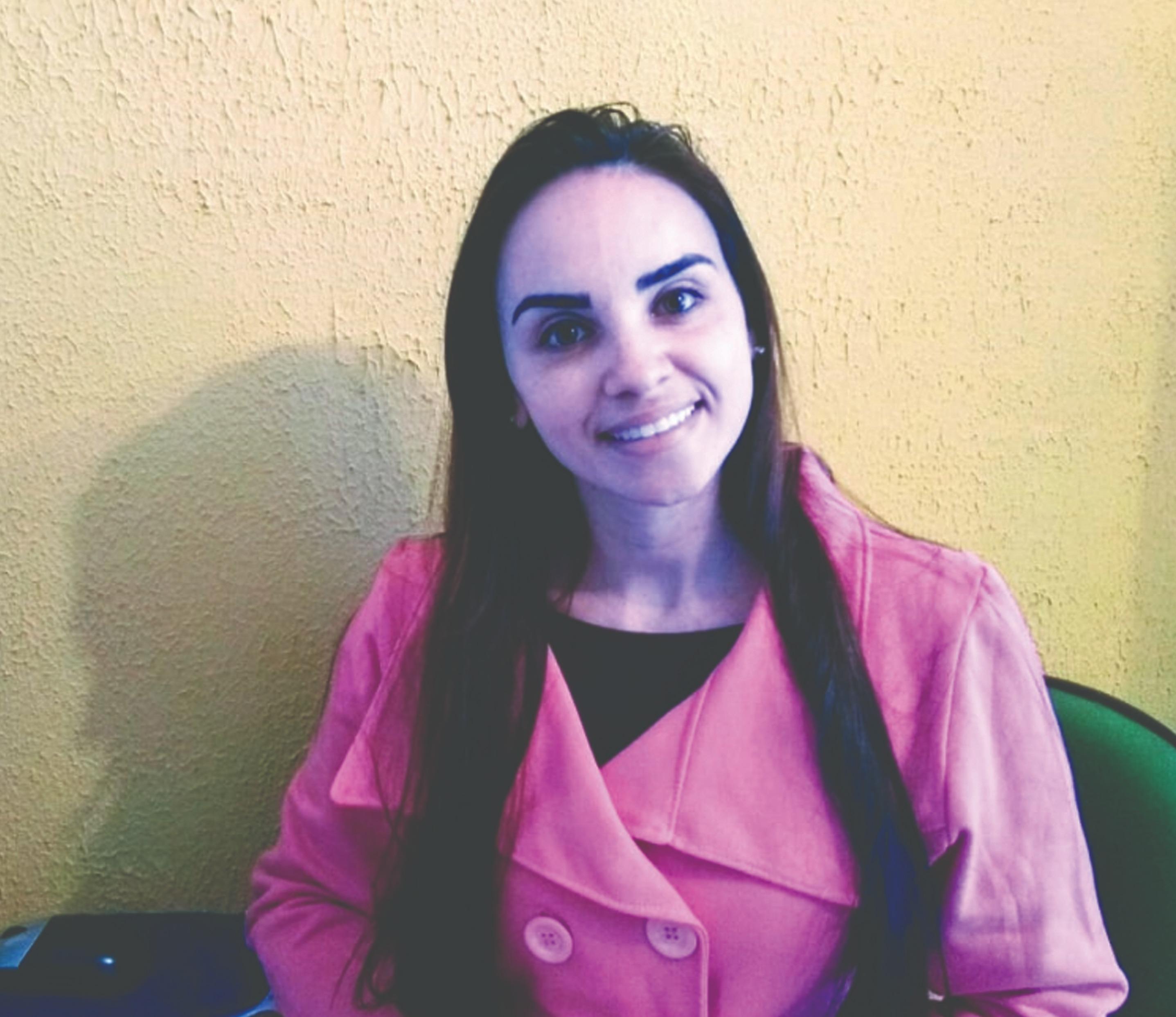 Mulher pede ajuda para encontrar mãe biológica