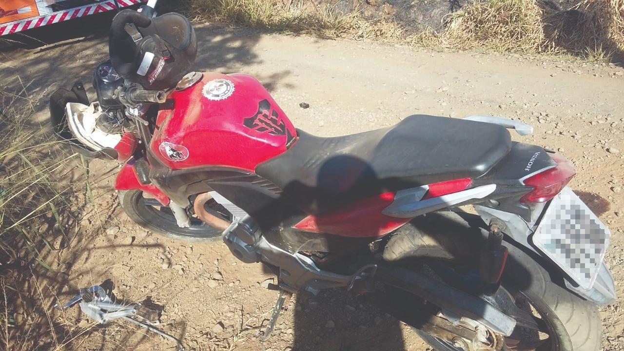 Motociclista fica ferido após sofrer queda na PR-092