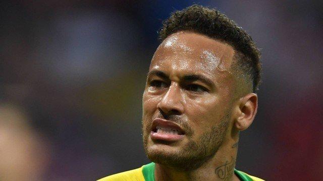 Salário do Neymar cai 11% após a copa