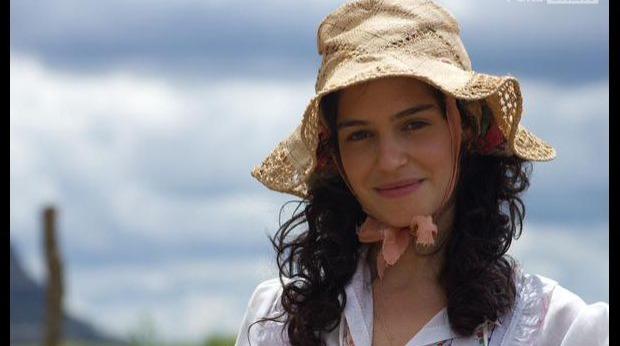 Atriz da Globo aparece nua e revela segredos sobre sua sexualidade