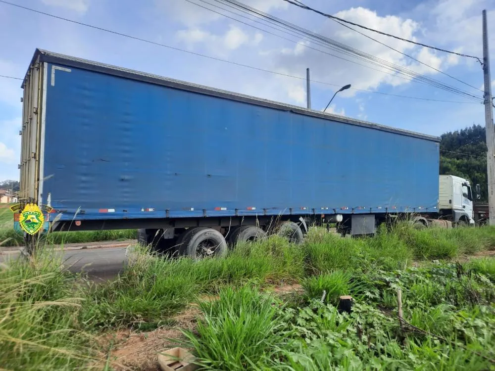 Homem em bicicleta Monark é atropelado por carreta na PR-092