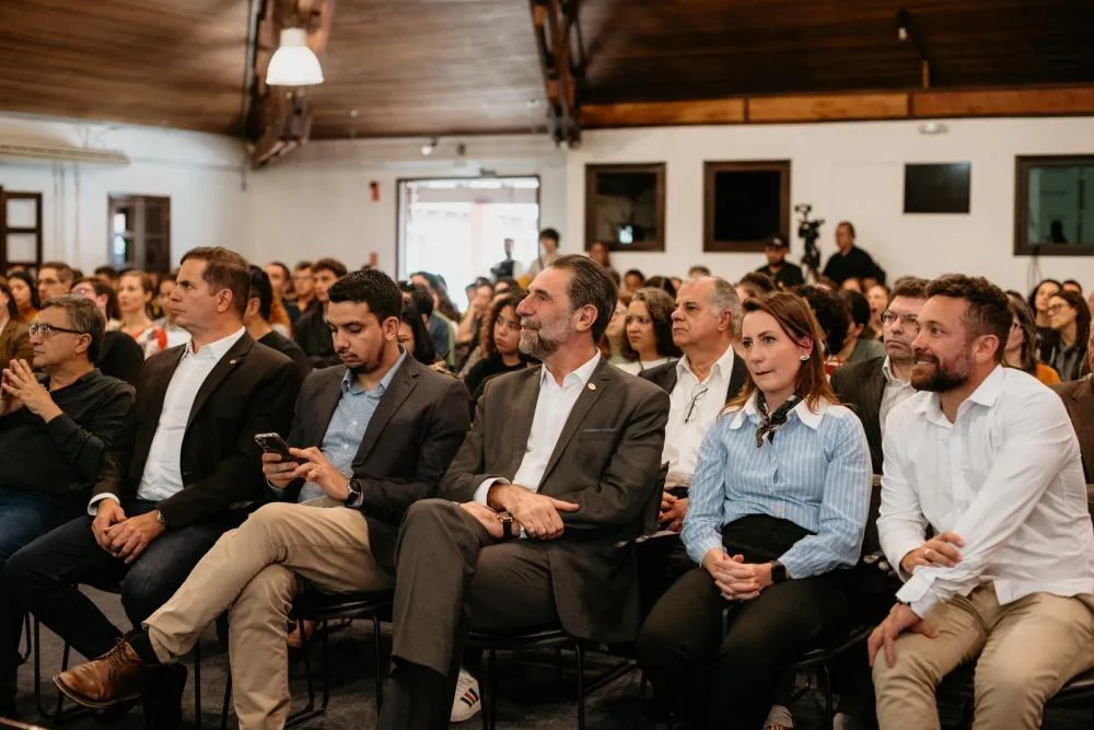 Negacionismo agrava impacto das mudanças climáticas, alerta Atila Iamarino