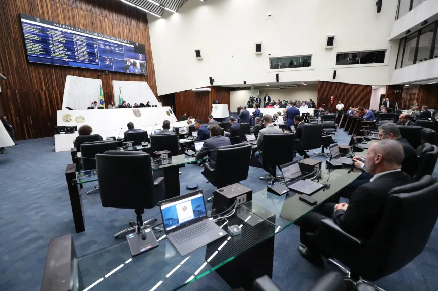 Deputados aprovam projeto para promover a inclusão de pessoas com deficiência no mercado de trabalho