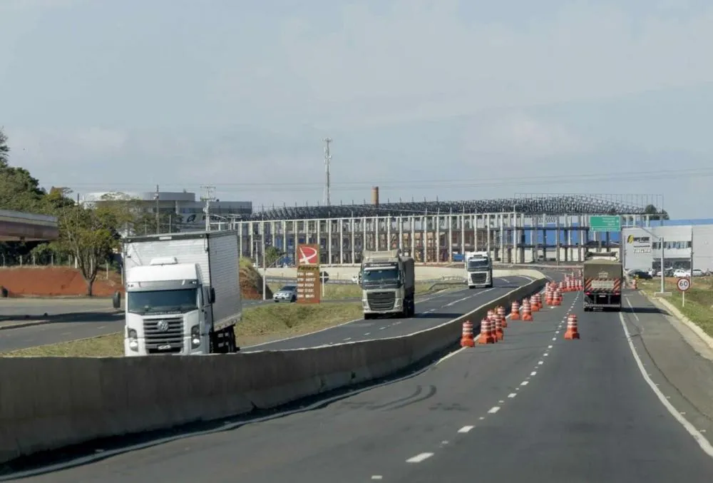 Mais de quatro mil veículos passam pela PR092 diariamente no Norte Pioneiro