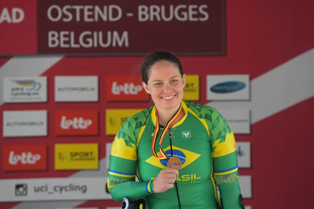 Paranaense é campeã geral da Copa do Mundo de Paraciclismo