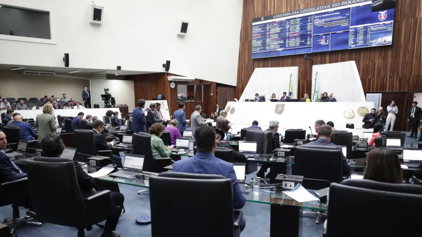 Assembleia aprova recursos para abertura de concursos públicos no Paraná