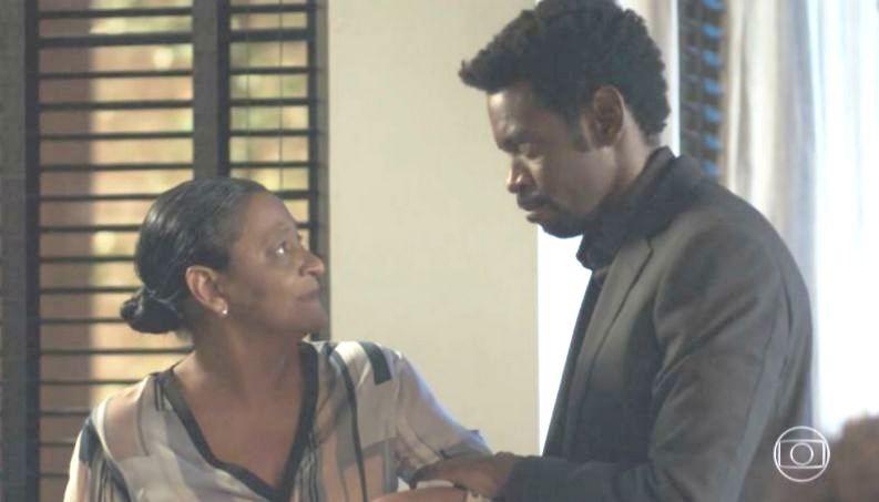 Segundo Sol: Roberval descobre verdade sobre Edgar e expulsa mãe de casa