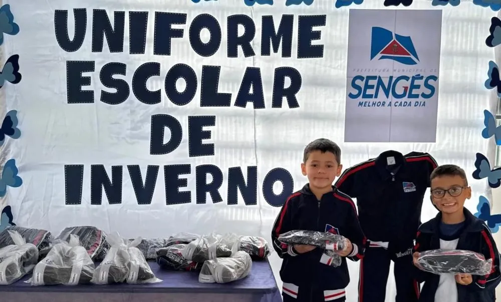 Prefeitura de Sengés entrega uniformes de inverno aos alunos da rede municipal
