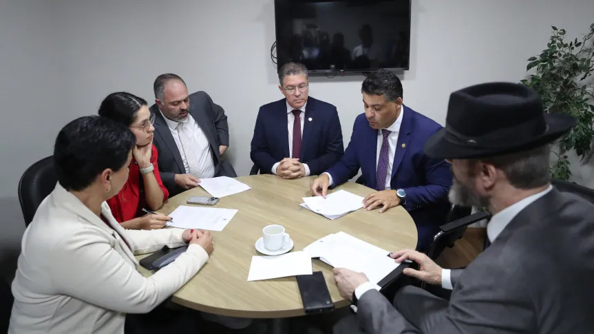 Projeto de criação de acostamentos em rodovias do Paraná avança na Assembleia Legislativa