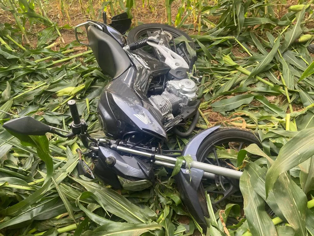 Queda de moto deixa jovem ferido na PR092