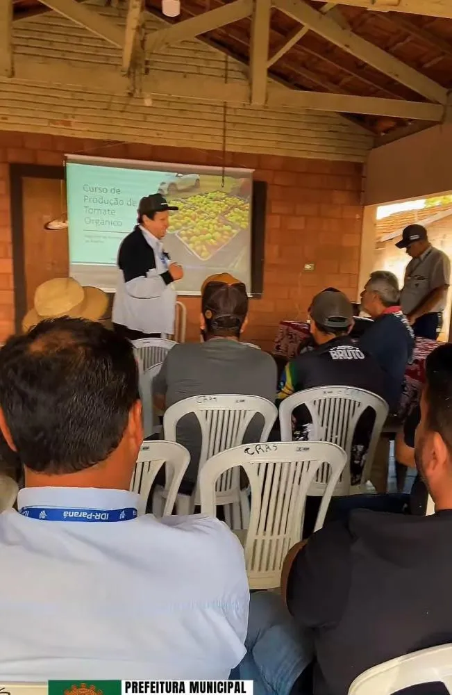 Produtores da região participam de capacitação sobre cultivo orgânico em Santana do Itararé