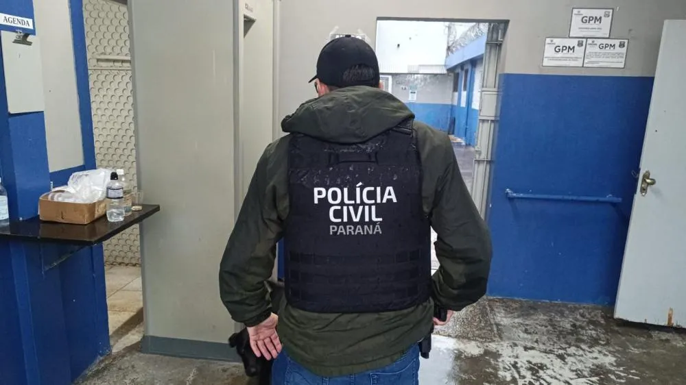 Idoso é preso acusado de abusar de aluna de dez anos em escola dos Campos Gerais