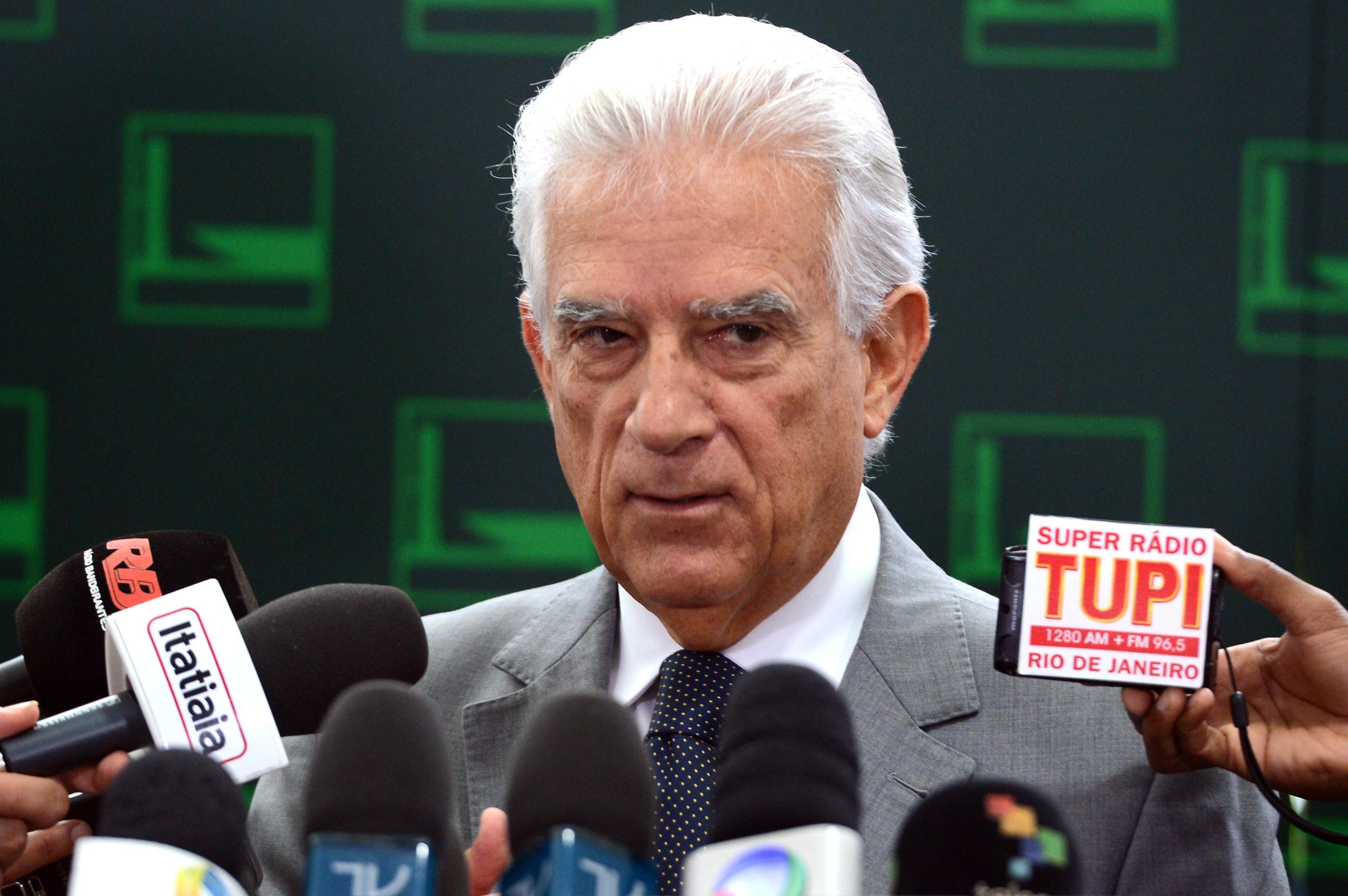 Deputado paranaense propõe fim de férias de 60 dias de juízes