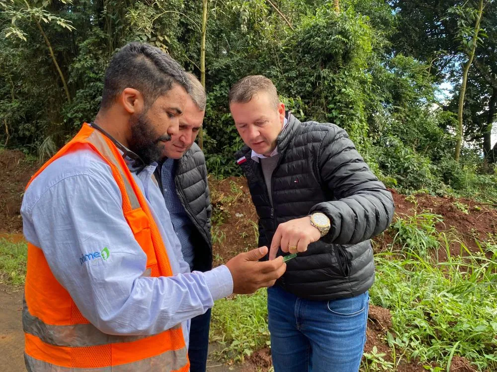 Estrada rural de Arapoti vai receber 7 km de pavimentação asfáltica