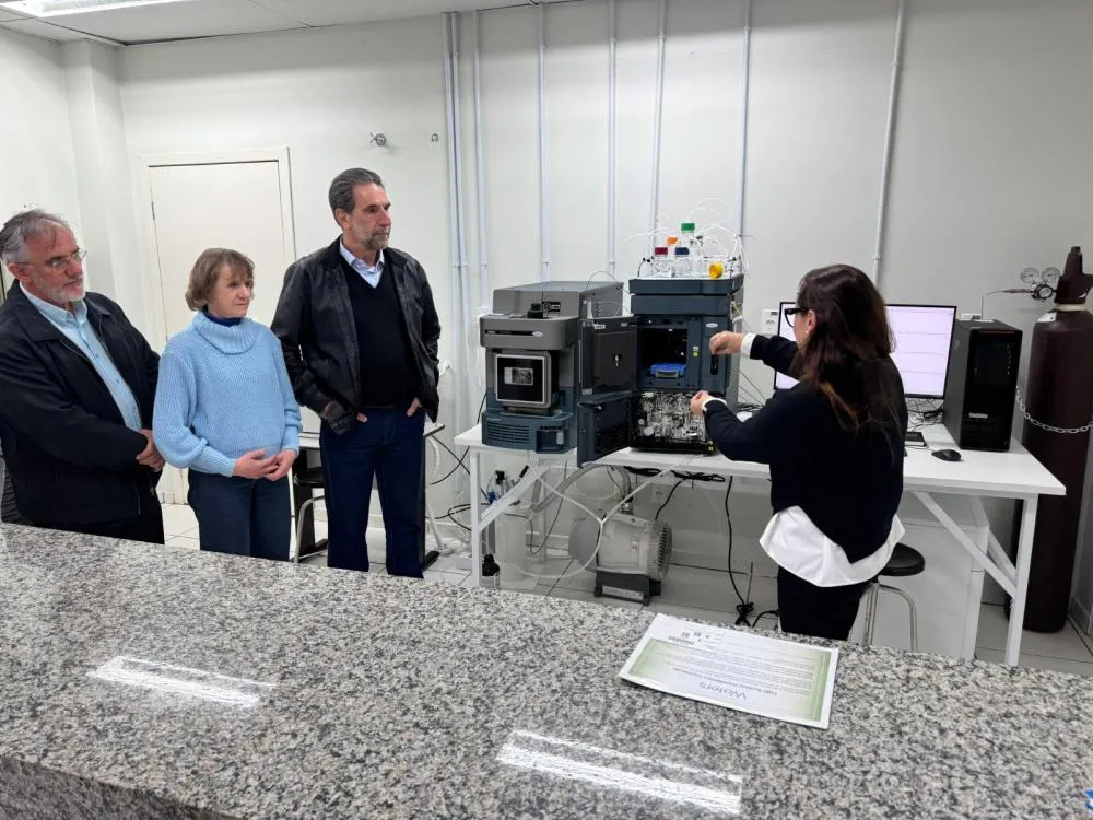 Itaipu e Unioeste inauguram laboratório de análise de agrotóxicos em Francisco Beltrão