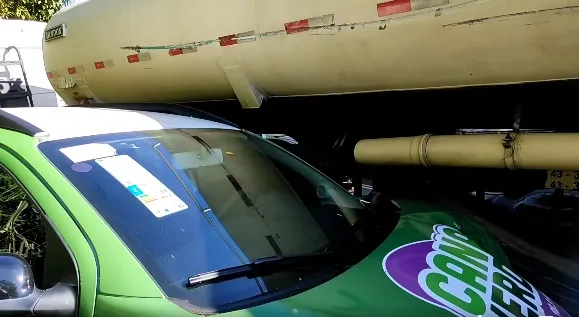 Imprudência causa acidente com três caminhões e dois veículos no Norte Pioneiro