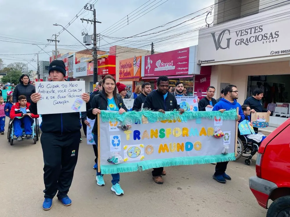 Passeata “Junho Verde” mobiliza escolas e comunidade em Arapoti