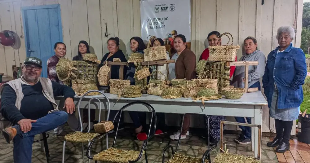 Cursos de artesanato promovem geração de renda na zona rural de Jaguariaíva