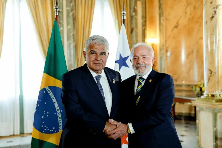 Lula e presidente do Panamá discutem parcerias nas áreas econômica e comercial