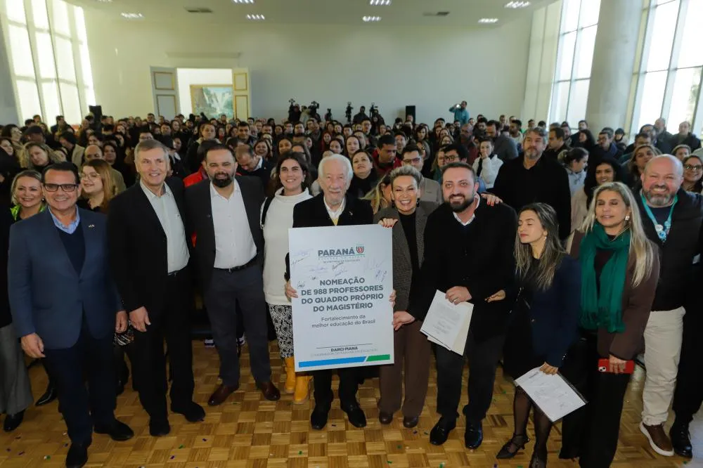 Governo anuncia nomeação de 988 novos professores para a rede estadual