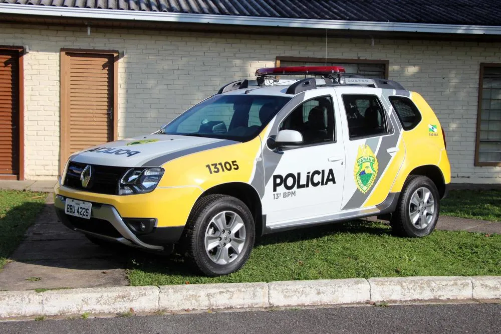 Homem é preso por agredir a esposa e quebrar objetos na residência do casal