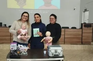 Enfermeiras de Pinhalão participam de capacitação sobre atendimento infantil