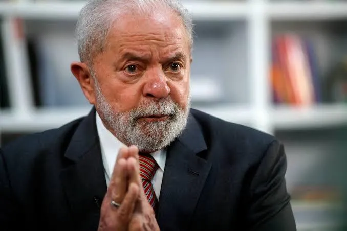 Presidente Lula assina medida provisória para impedir reajuste na conta de luz