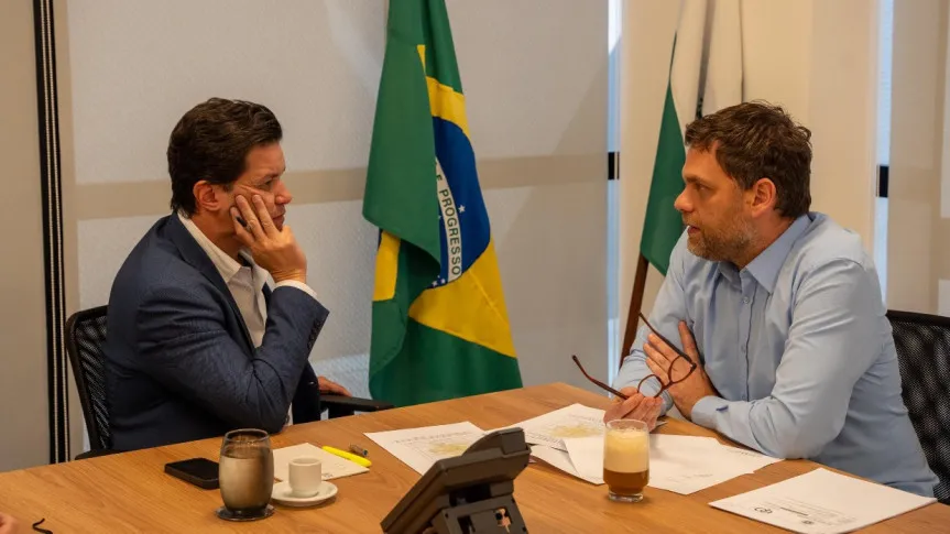 Deputado estadual e Guto Silva debatem projetos de mobilidade e sustentabilidade no Paraná